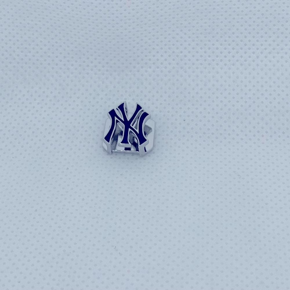 Keep Collective New York Yankees Charm New In Package
